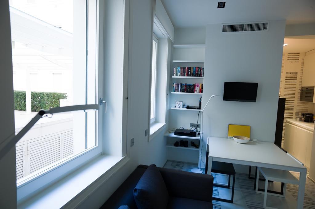 Stylish Mini In The Heart Of Milano Apartment Ruang foto